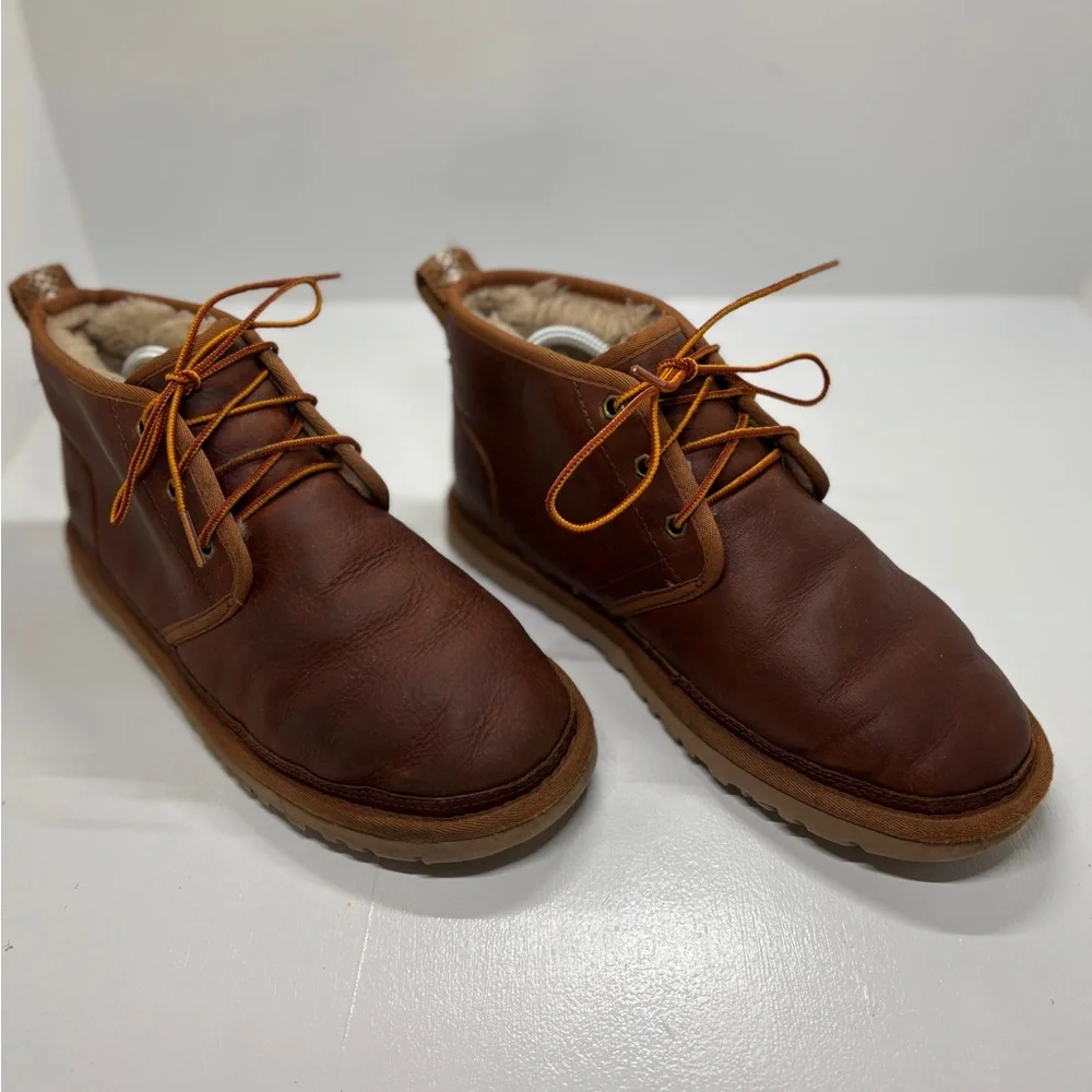 UGG Neumel Men’s 9 Brown Leather Wool Lined Chukka Boots - Picture 3 of 12